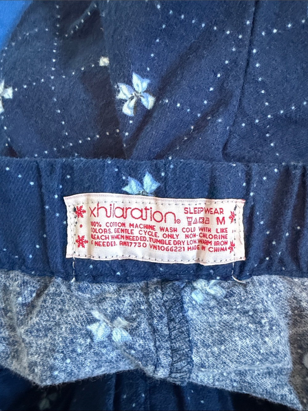 xhilaration winter PJ set Medium❄️☃️ - Picture 5 of 11